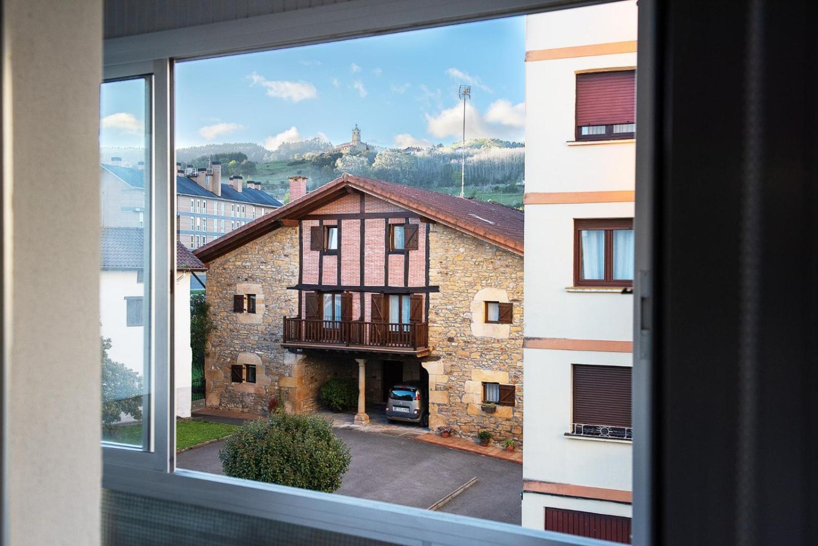 Apartmán Monzubi Etxi Guernica y Luno Exteriér fotografie